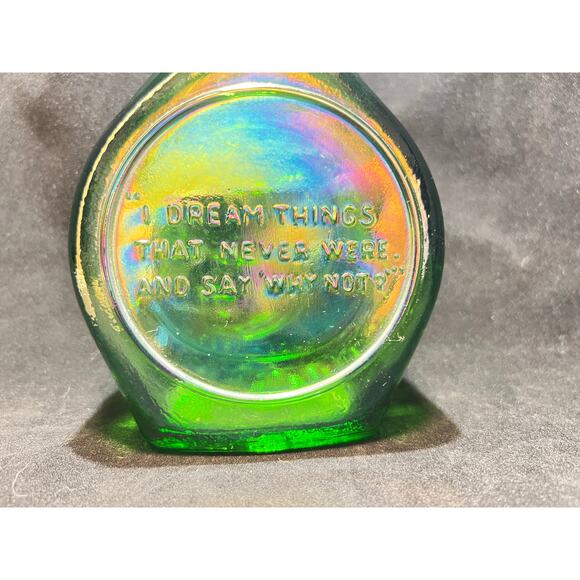 Vintage Robert F Kennedy Wheaton Glass Green Decanter The Great American Series - Picture 5 of 5